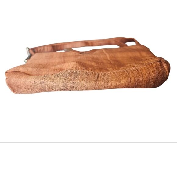 Stylish Modern Shoulder Bag With Wooden Handle NWOT Cloth Lightweight - Picture 3 of 15